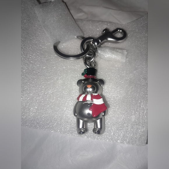 COACH Snowmen 3D Bear Tote Charm/Keyring With Dog Clip NWT ⛄️… - Picture 4 of 10
